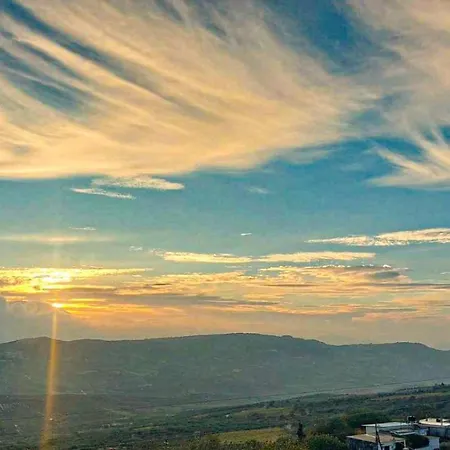 Nikola's Endless View Stironas