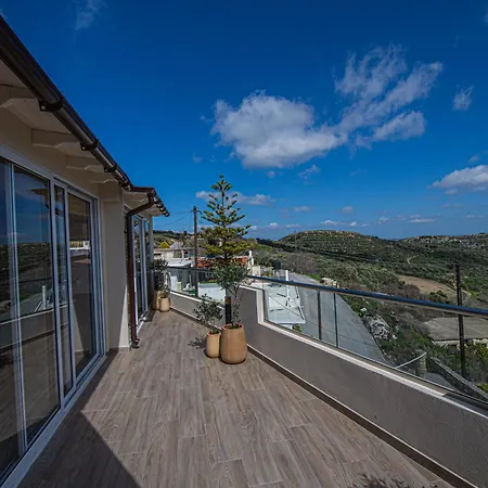 Daire Nikola's Endless View Stironas